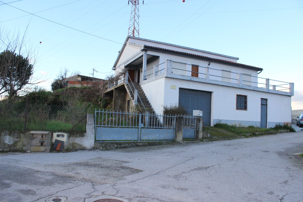 Venda - Moradia - Chaves