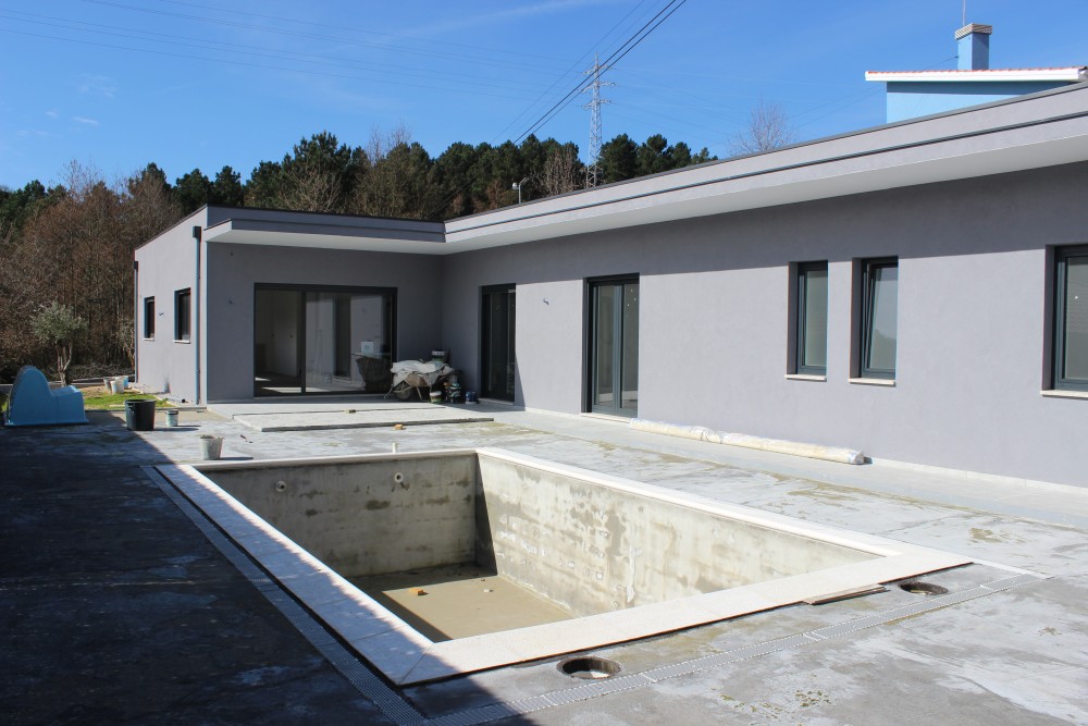 Venda - Moradia - Chaves